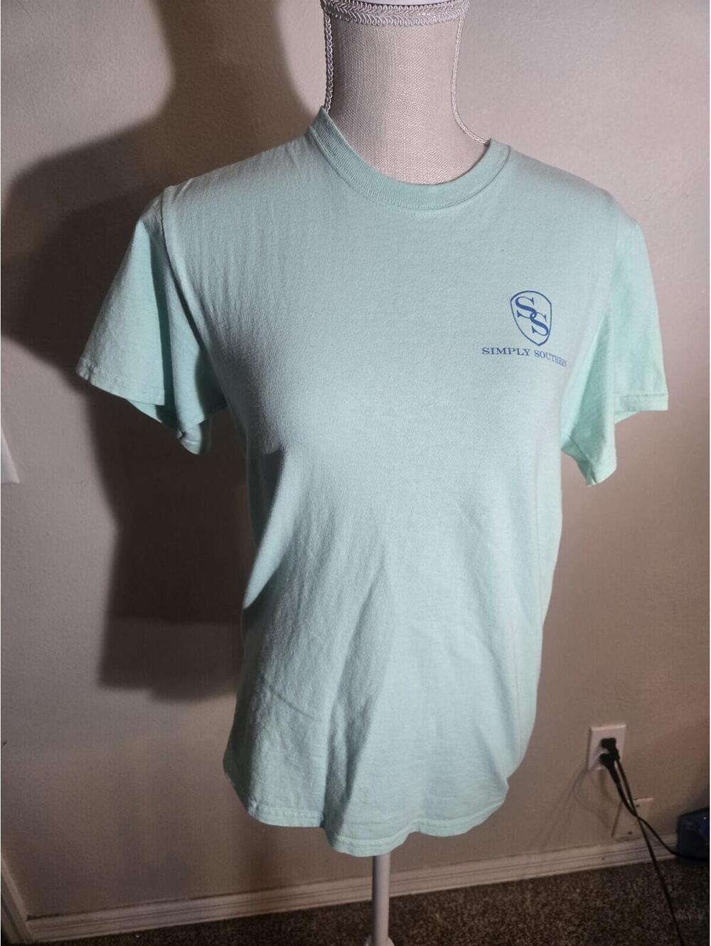 Simply Southern women’s graphic t-shirt in a‎ mint green color.